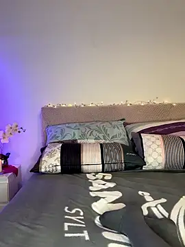 OCTAPUSSY2000 online show from January 2026 09:28:02 PM