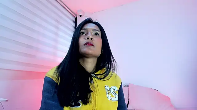 Fernanda liie  online show from March 2026 12:10:02 PM