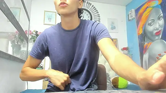 Snapshot of heiker_ chatting on March 2025 02:47:02 AM heiker online show from March 2025 02:47:02 AM