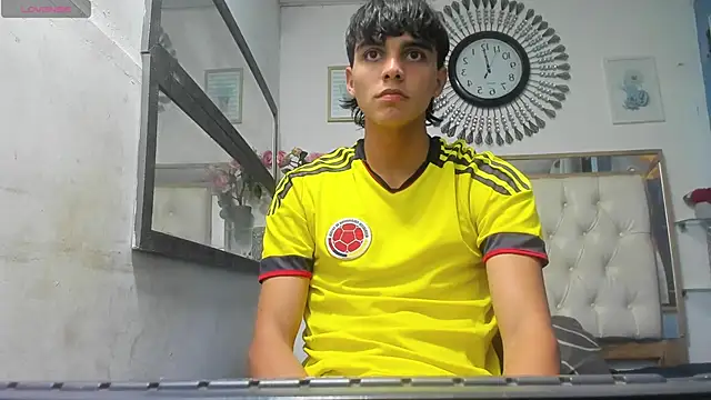 Snapshot of heiker_ chatting on March 2025 02:39:02 AM heiker online show from March 2025 02:39:02 AM