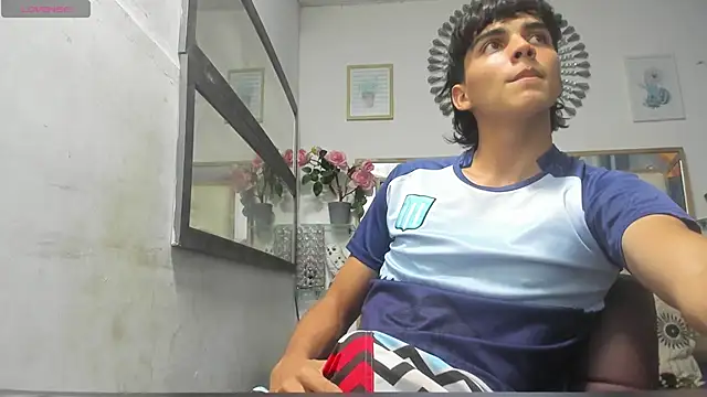 Snapshot of heiker_ chatting on March 2025 11:35:02 PM heiker online show from March 2025 11:35:02 PM