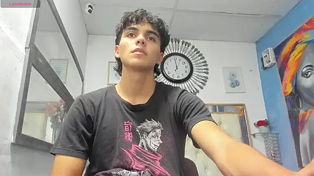 Snapshot of heiker_ chatting on March 2025 02:21:01 AM heiker online show from March 2025 02:21:01 AM