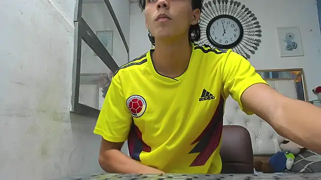 Snapshot of heiker_ chatting on March 2025 05:22:02 AM heiker online show from March 2025 05:22:02 AM