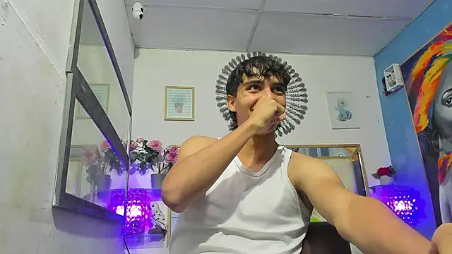 Snapshot of heiker_ chatting on March 2025 02:16:02 AM heiker online show from March 2025 02:16:02 AM