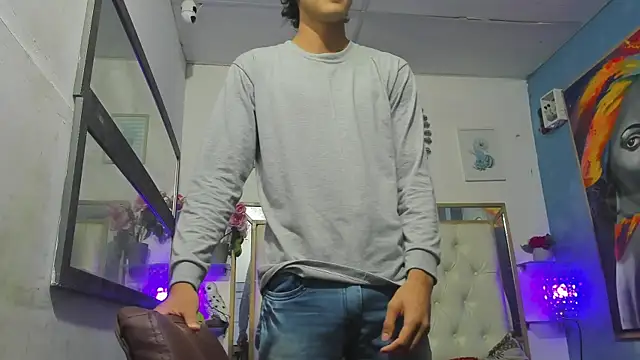 Snapshot of heiker_ chatting on March 2025 05:43:02 AM heiker online show from March 2025 05:43:02 AM