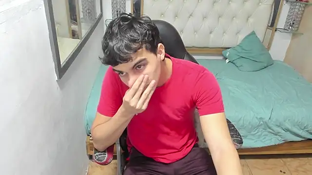 Snapshot of heiker_ chatting on October 2025 03:04:01 AM heiker online show from October 2025 03:04:01 AM