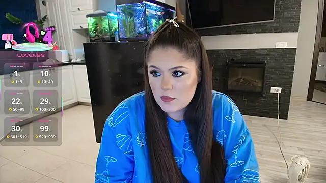 Layla- online show from November 2025 07:23:02 PM