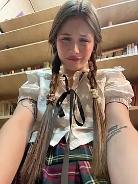 melicious  online show from December 2025 05:56:02 AM