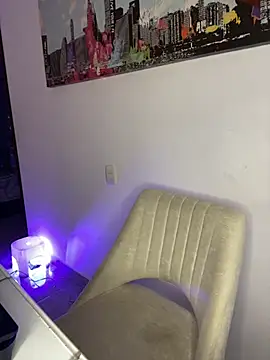 Snapshot of allison_wen chatting on October 2025 12:45:01 AM allison wen online show from October 2025 12:45:01 AM