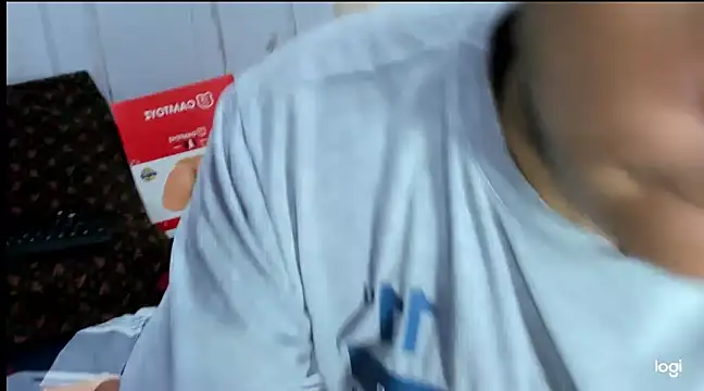 Snapshot of Emilianoveryhot chatting on March 2025 02:20:02 AM Emilianoveryhot online show from March 2025 02:20:02 AM