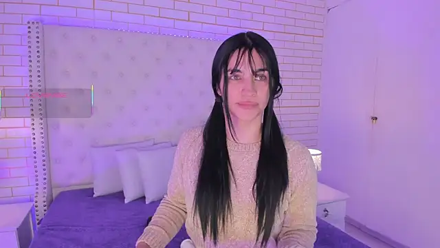 Emilly wilson  online show from October 2025 01:34:02 PM