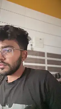 DoctorAlonee46 online show from October 2025 10:18:01 AM