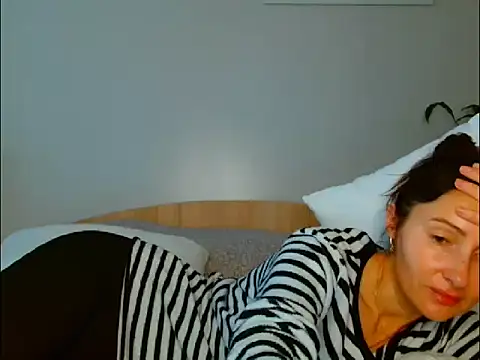 Irina9793 online show from November 2025 09:56:02 AM