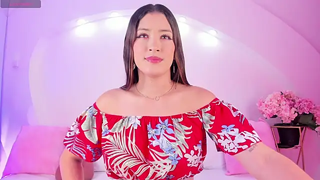 Snapshot of ValeriMilton chatting on October 2025 07:45:02 PM ValeriMilton online show from October 2025 07:45:02 PM