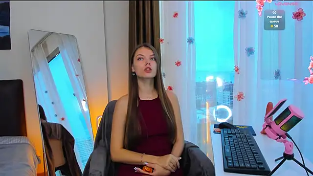 Alice neon online show from October 2025 01:00:02 AM