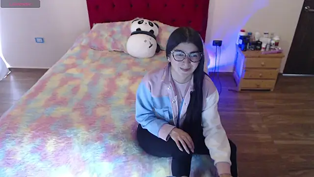 Snapshot of Saray_honey04 chatting on September 2025 08:01:01 PM Saray honey04 online show from September 2025 08:01:01 PM