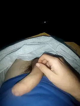 Snapshot of Cazzettostorto99 chatting on November 2025 10:30:01 PM Cazzettostorto99 online show from November 2025 10:30:01 PM