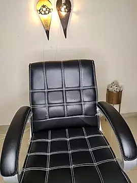 Snapshot of Noor-Bold chatting on March 2025 10:11:01 PM Noor-Bold online show from March 2025 10:11:01 PM