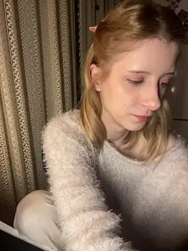 amorearte m online show from February 2026 09:42:01 PM