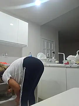 Snapshot of Melody73 chatting on October 2025 07:56:01 PM Melody73 online show from October 2025 07:56:01 PM