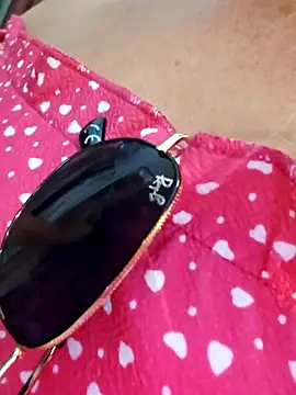 Snapshot of Melody73 chatting on October 2025 10:05:02 AM Melody73 online show from October 2025 10:05:02 AM