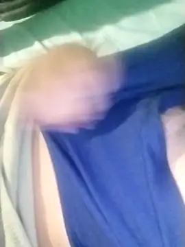 Snapshot of Ray_ale20 chatting on April 2026 08:31:01 AM Ray ale20 online show from April 2026 08:31:01 AM