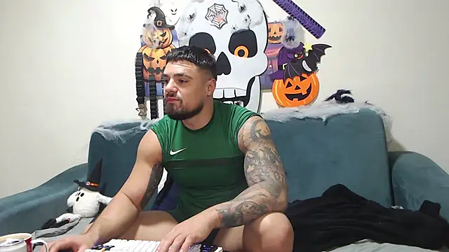 Snapshot of Tiberius_hunk chatting on November 2025 06:16:02 AM Tiberius hunk online show from November 2025 06:16:02 AM