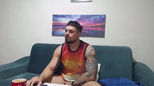 Tiberius hunk online show from December 2025 07:03:02 AM