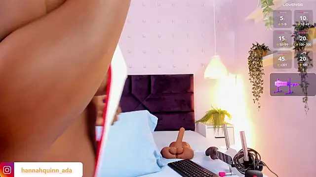 Hanaahquinn online show from September 2025 11:59:01 AM