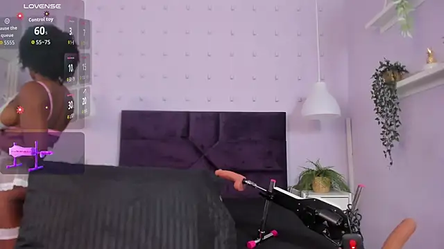 Hanaahquinn online show from November 2025 11:53:02 AM