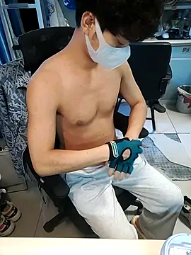 kiwibridy2 online show from October 2025 03:39:02 AM