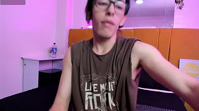 Andrew Wolff online show from March 2025 04:45:02 AM