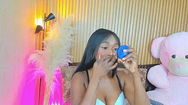 Snapshot of AlexiaAbbey chatting on October 2025 07:33:01 PM AlexiaAbbey online show from October 2025 07:33:01 PM