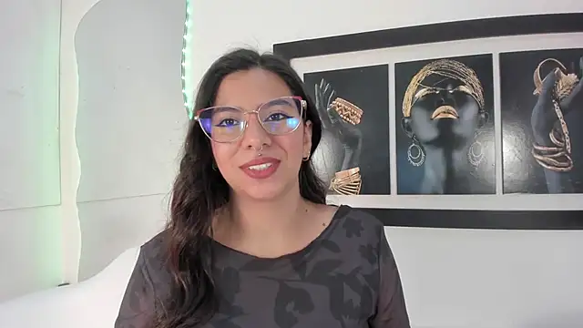 Snapshot of emilyy_cooperr chatting on September 2025 12:10:01 PM emilyy cooperr online show from September 2025 12:10:01 PM