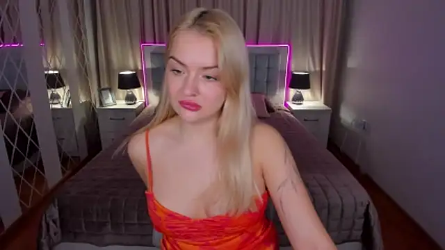 Snapshot of EvaGoddes chatting on February 2026 07:18:01 AM EvaGoddes online show from February 2026 07:18:01 AM