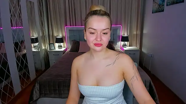 Snapshot of EvaGoddes chatting on February 2026 06:43:02 AM EvaGoddes online show from February 2026 06:43:02 AM