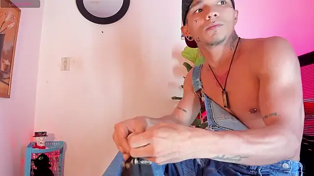 CRAZY-BOY99 online show from May 2026 07:08:01 PM