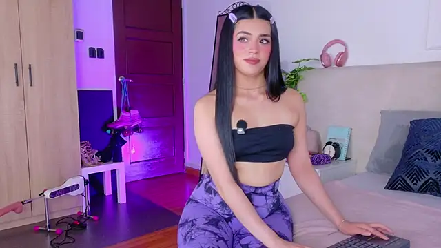 SaritaBratz online show from May 2026 09:42:02 PM