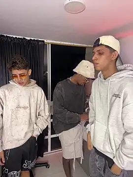 Snapshot of Miguel_bigcock chatting on February 2026 06:22:01 AM Miguel bigcock online show from February 2026 06:22:01 AM