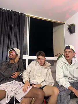 Snapshot of Miguel_bigcock chatting on February 2026 06:40:02 AM Miguel bigcock online show from February 2026 06:40:02 AM