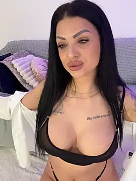 IrisRossie online show from May 2026 05:14:02 AM