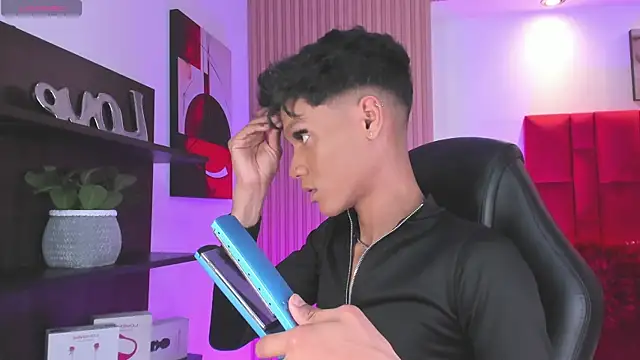 Jonas Rivers online show from June 2026 05:06:01 AM