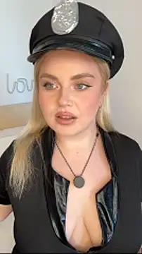 Snapshot of April_Vancee chatting on April 2026 10:54:02 AM April Vancee online show from April 2026 10:54:02 AM