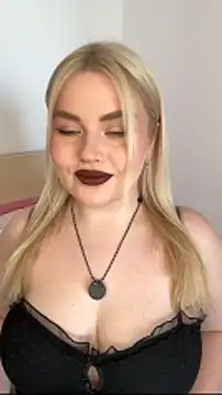 Snapshot of April_Vancee chatting on April 2026 11:13:01 AM April Vancee online show from April 2026 11:13:01 AM