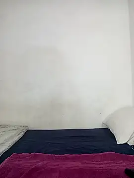 Missvixen81 online show from December 2025 04:50:02 AM