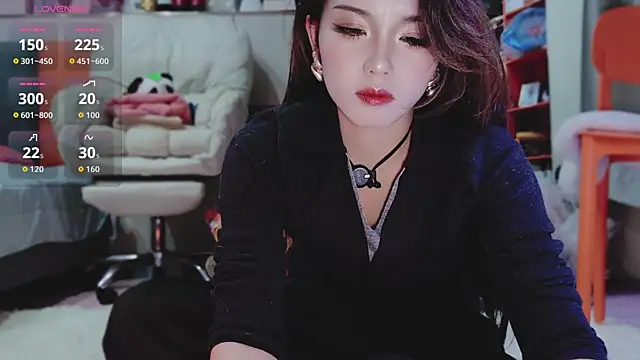 guoguo7777777 online show from December 2025 03:10:01 PM