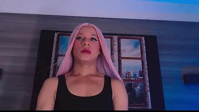 Snapshot of SashaNova chatting on September 2025 04:28:01 AM SashaNova online show from September 2025 04:28:01 AM