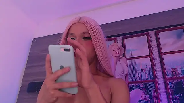 Snapshot of SashaNova chatting on November 2025 05:06:01 AM SashaNova online show from November 2025 05:06:01 AM