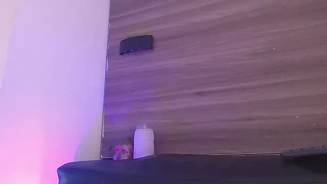 Snapshot of SashaNova chatting on March 2026 05:45:02 AM SashaNova online show from March 2026 05:45:02 AM