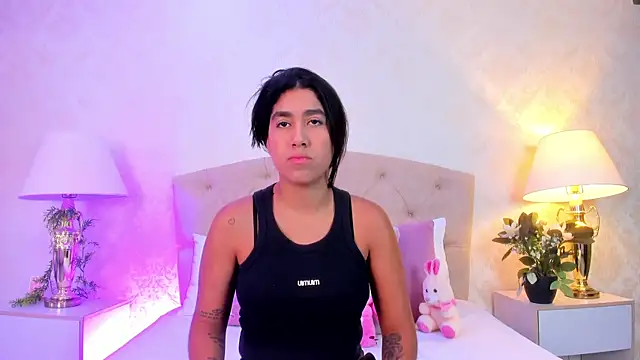 Mia Montess online show from June 2026 12:31:02 PM